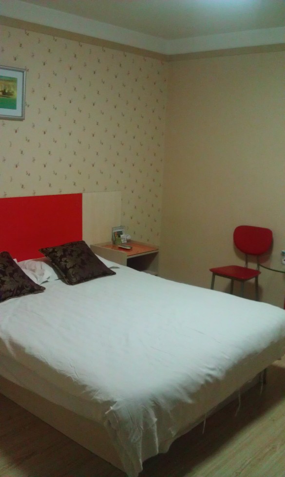 瑞泊商务宾馆(江都大桥店)-客卧