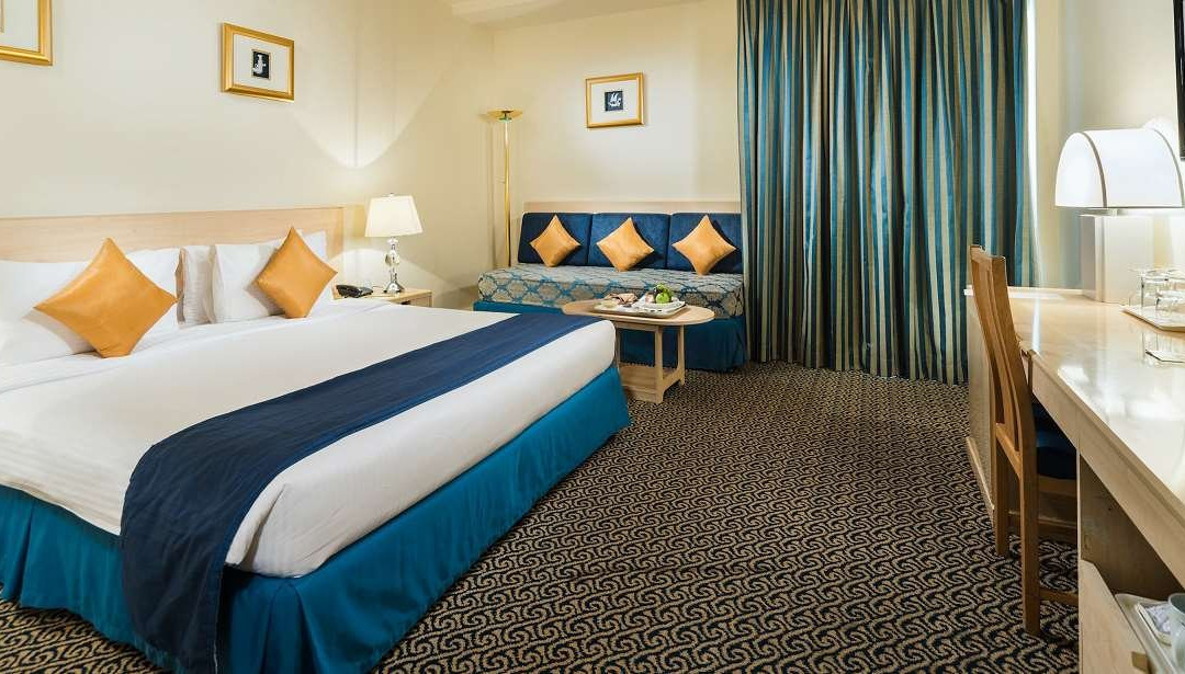 Muttrah酒店住宿-拉威酒店