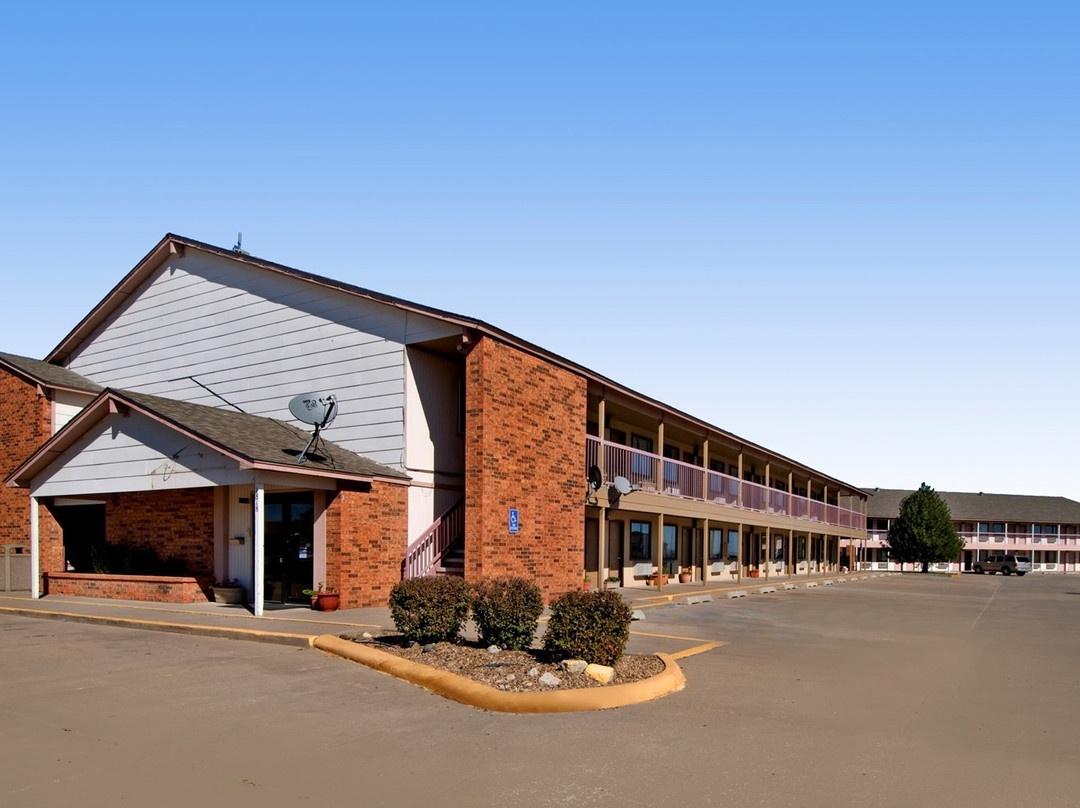 Americas Best Value Inn Garden City主图