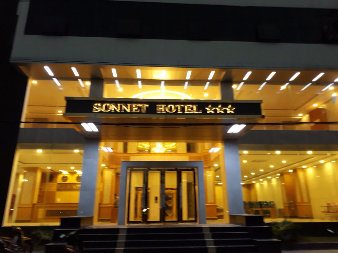 Sonnet Cua Lo Hotel