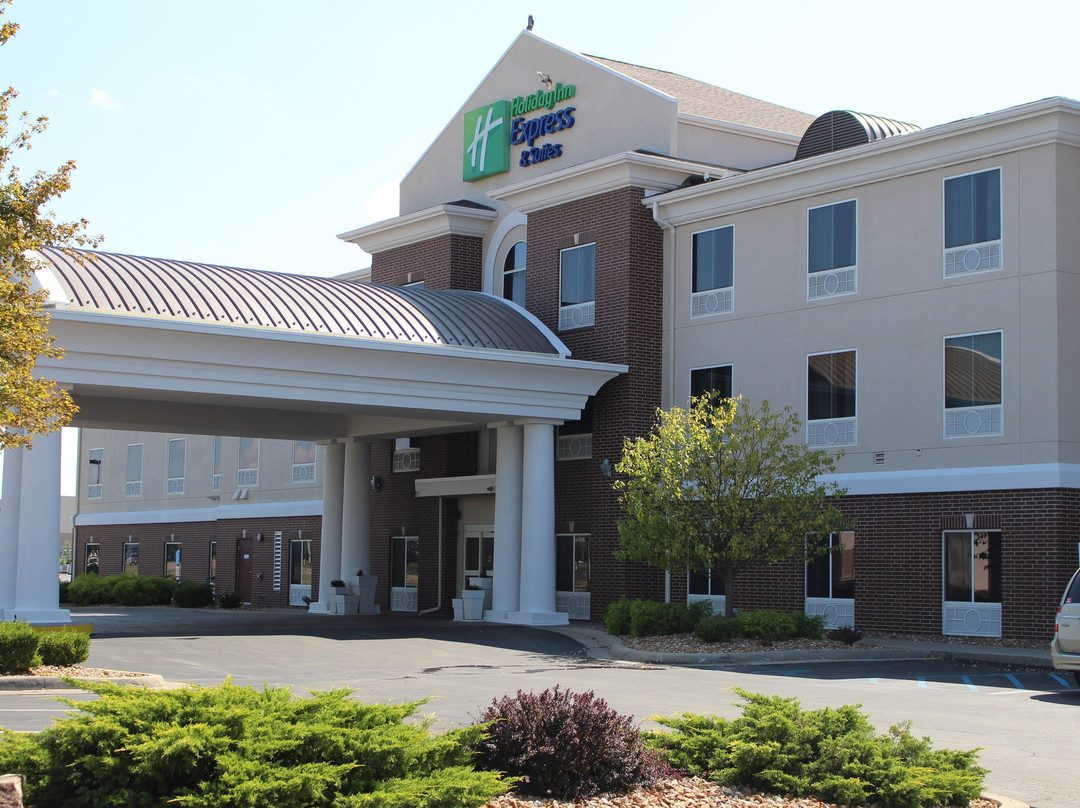 Holiday Inn Express & Suites Sedalia By IHG主图