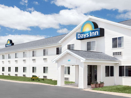 Days Inn by Wyndham Neenah主图