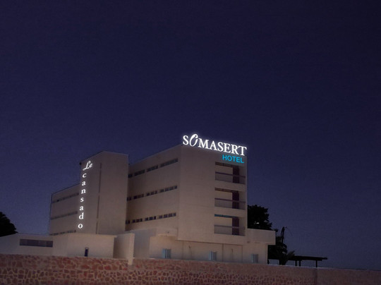 Somasert Hotel Le Cansado