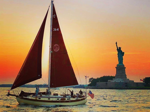 Narwhal Yacht Charters-纽约市必去景点