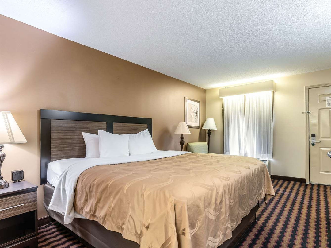 Quality Inn Decatur River City