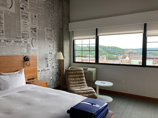 The Lismore Hotel Eau Claire - A Doubletree By Hilton主图