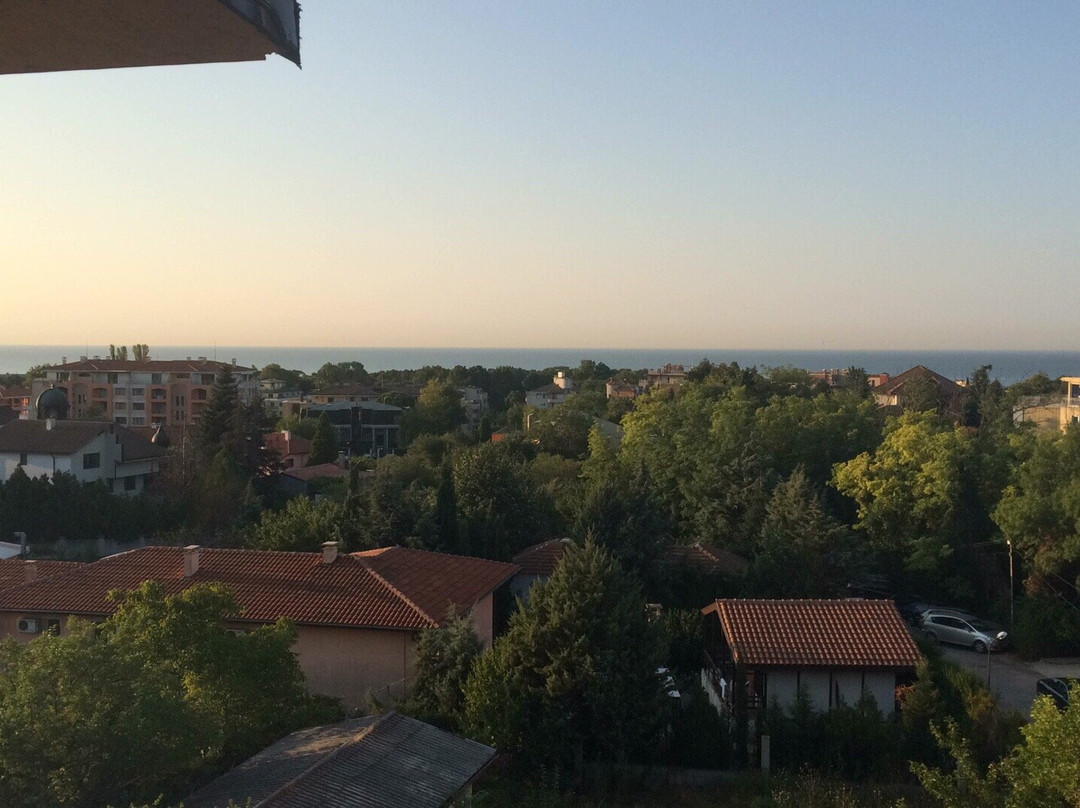 Twins Palace Apart Hotel主图