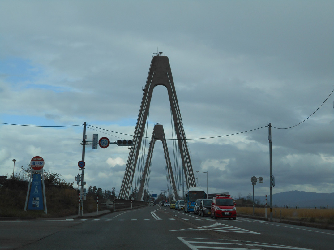 Uchinada Ohashi Bridge / Sunset Bridge Uchinada景点图片
