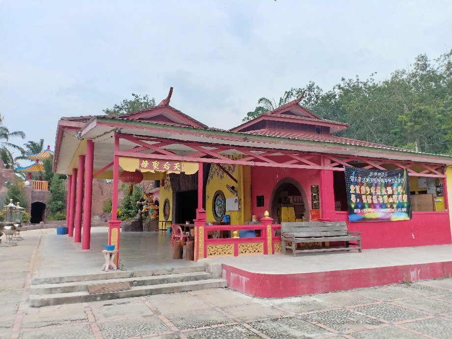 Seng Huat Temple Mengkuang