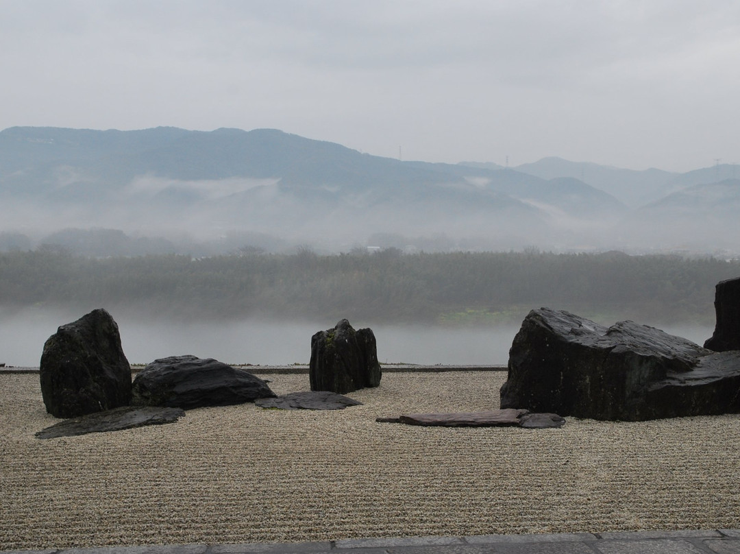 Honrakuji Temple