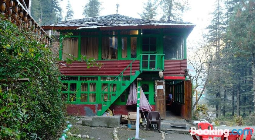 Dannyyy’s Riverside Cottage