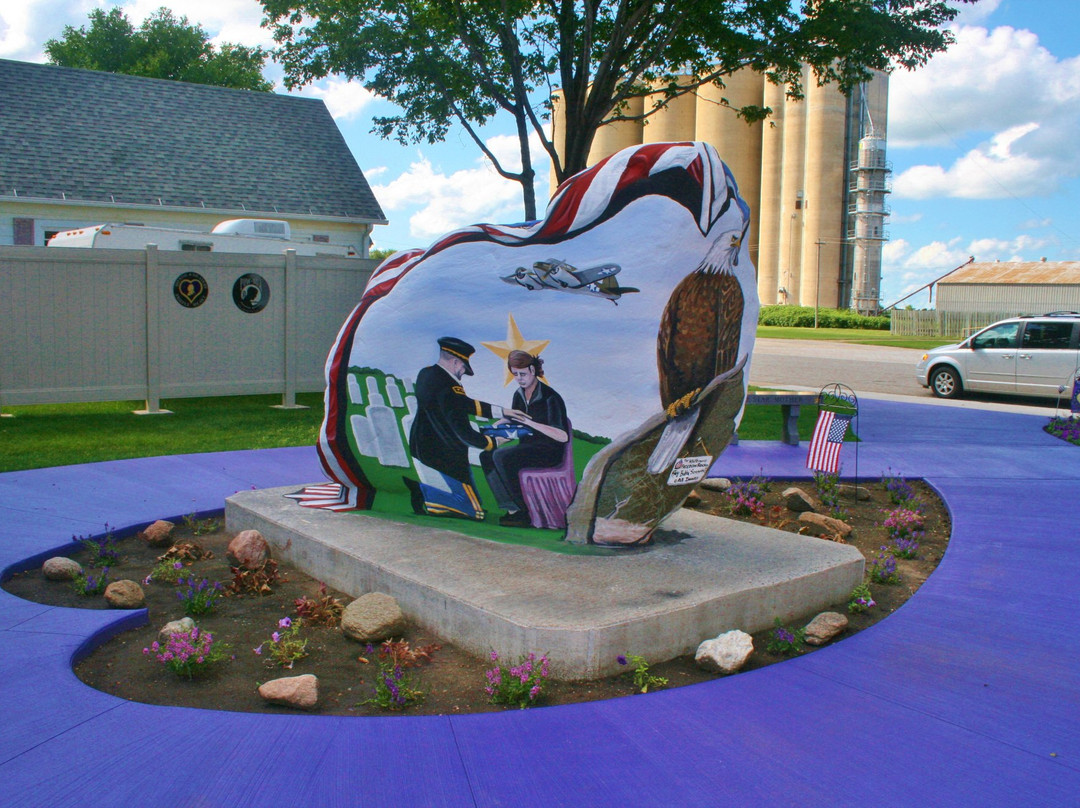 Algona旅游景点-Kossuth County Freedom Rock