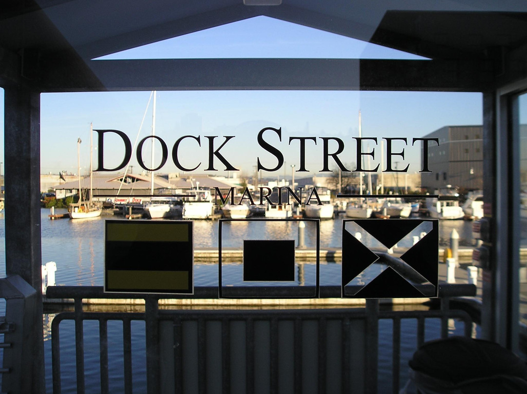 Dock Street Marina景点图片