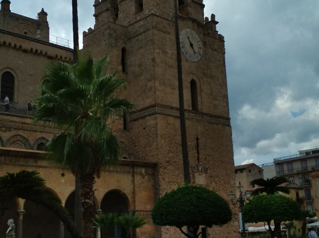 Piazza Vittorio Emanuele-Monreale必去景点