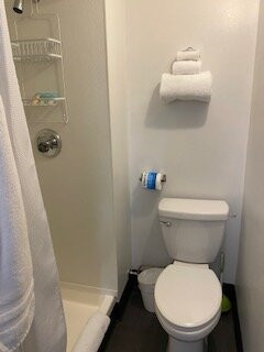 Deep Water Inn主图