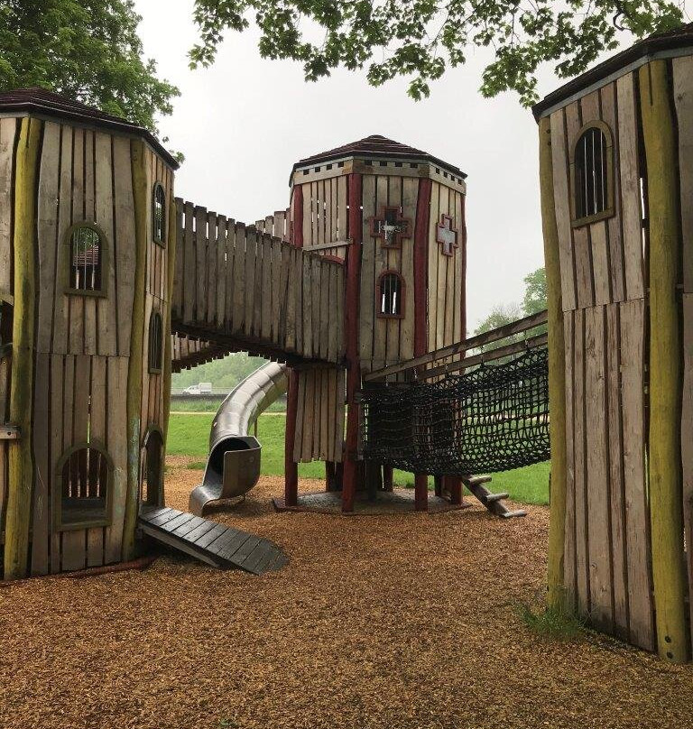 Spielplatz Im Schlobigpark-Zwickau必去景点