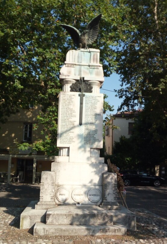 Monumento ai caduti della prima guerra mondiale景点图片