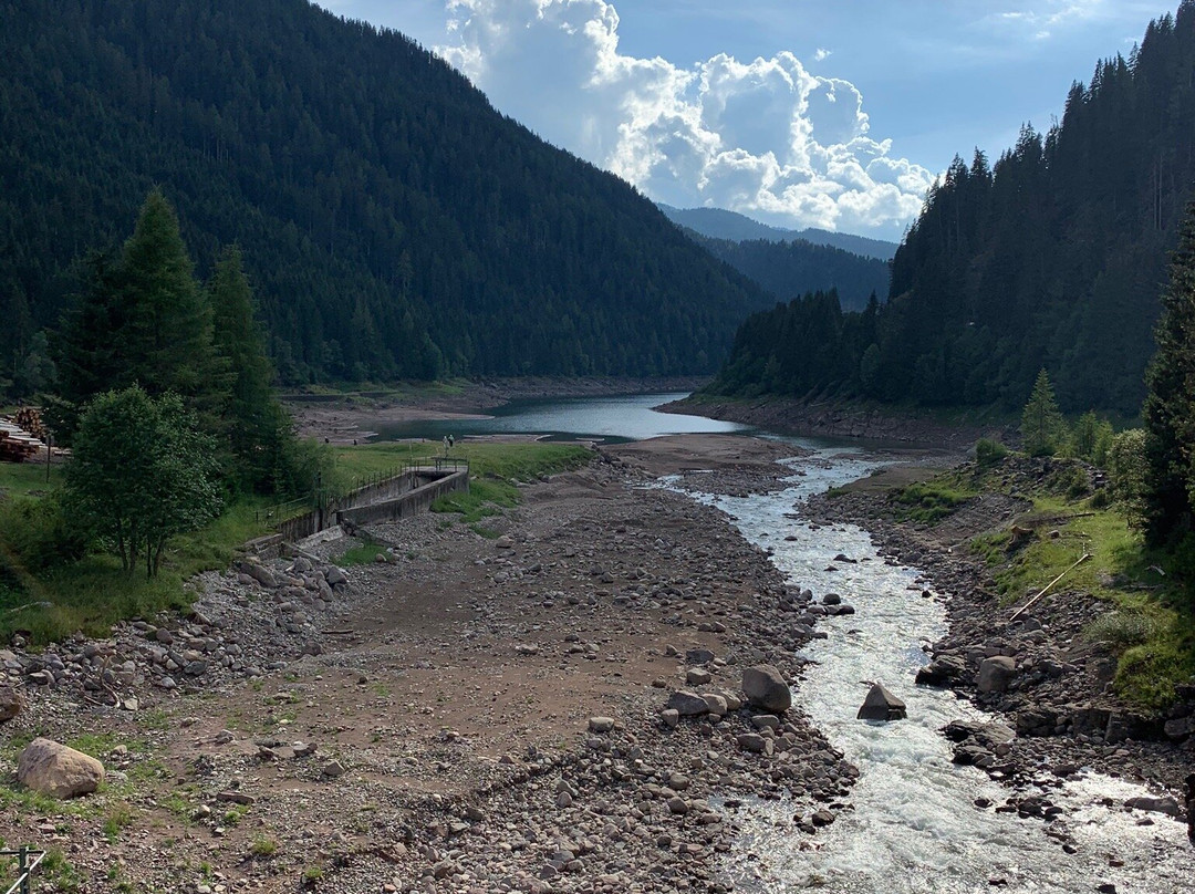 拉斯图亚酒店主图