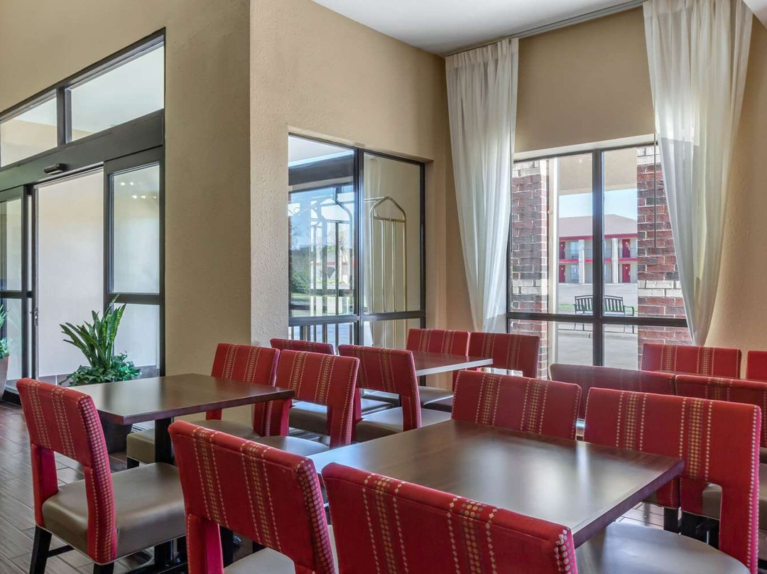 Comfort Suites Plainview主图