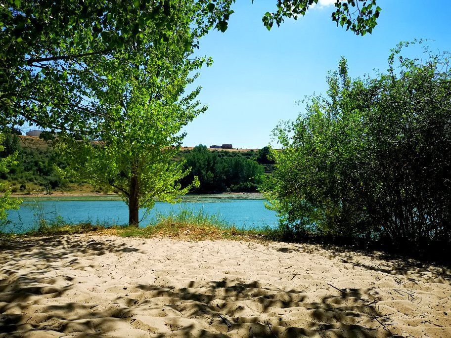 Embalse de Linares-Maderuelo必去景点
