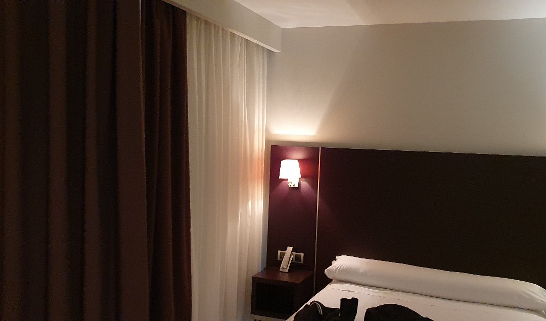 Hotel Plazaola主图