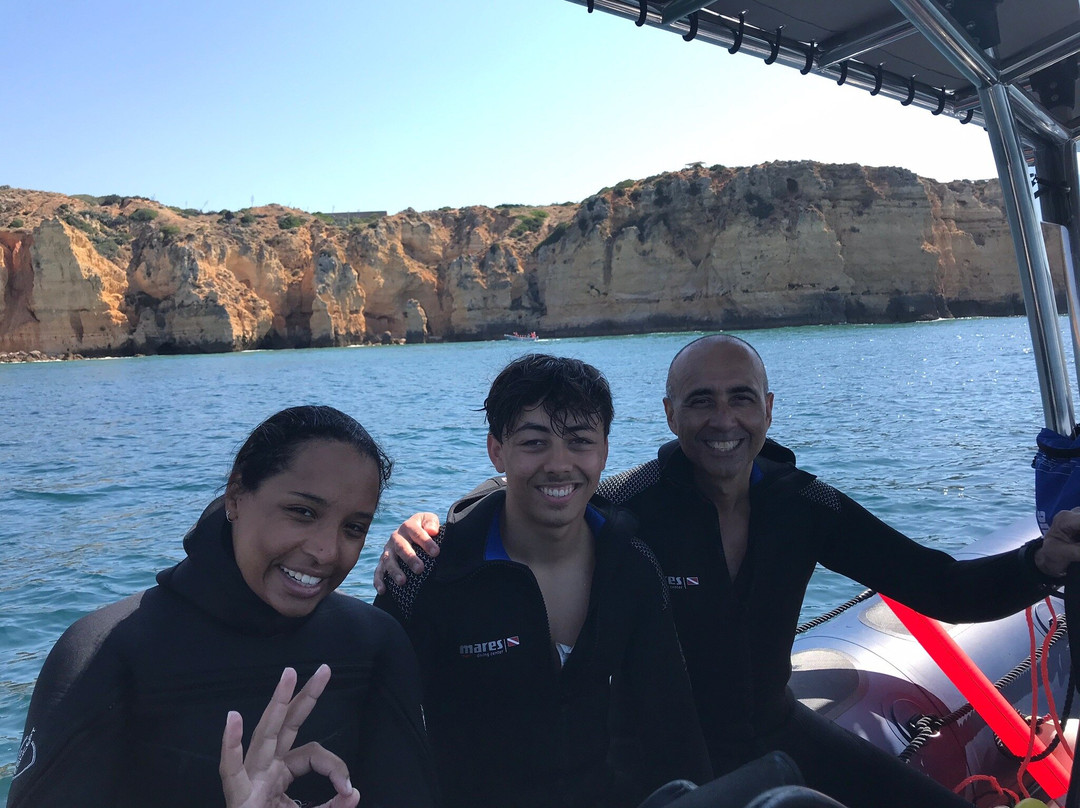 Dive Club Cipreia-塞新布拉必去景点