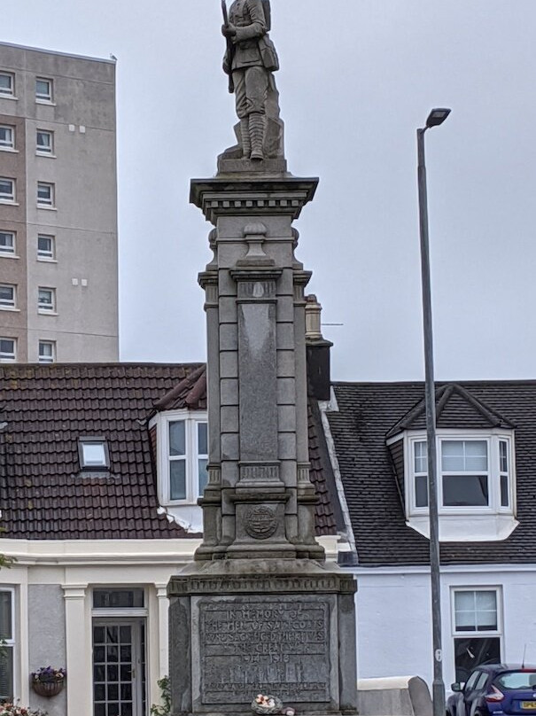 Saltcoats War Memorial景点图片