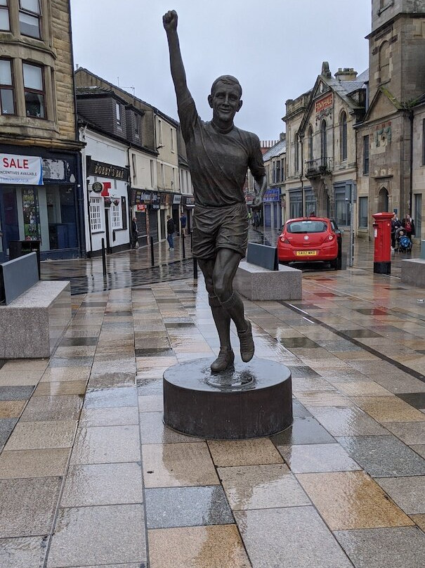 Bobby Lennox's Statue-Saltcoats必去景点