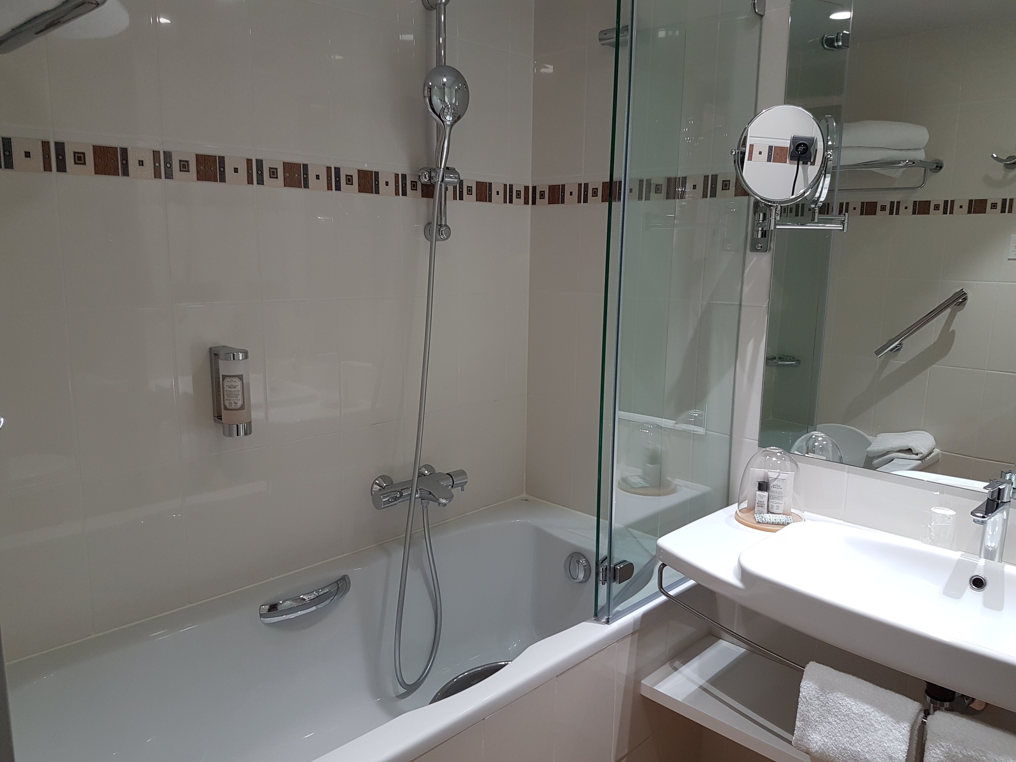 Best Western Premier Masqhotel-浴室