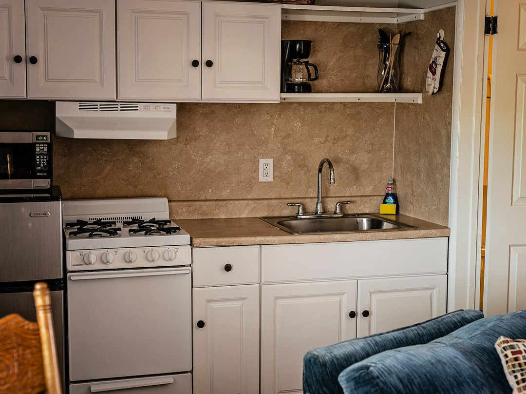 Hilltop Tavern and Inn主图