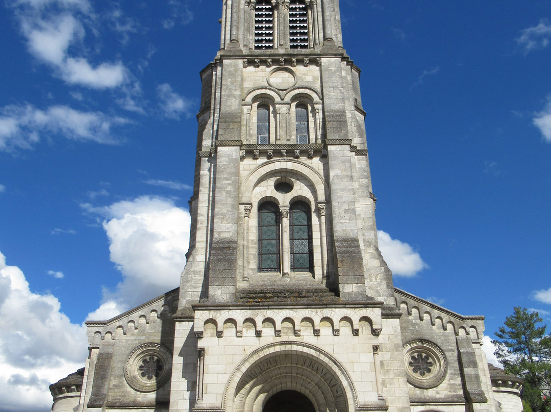 Eglise Notre Dame de Chateauroux景点图片