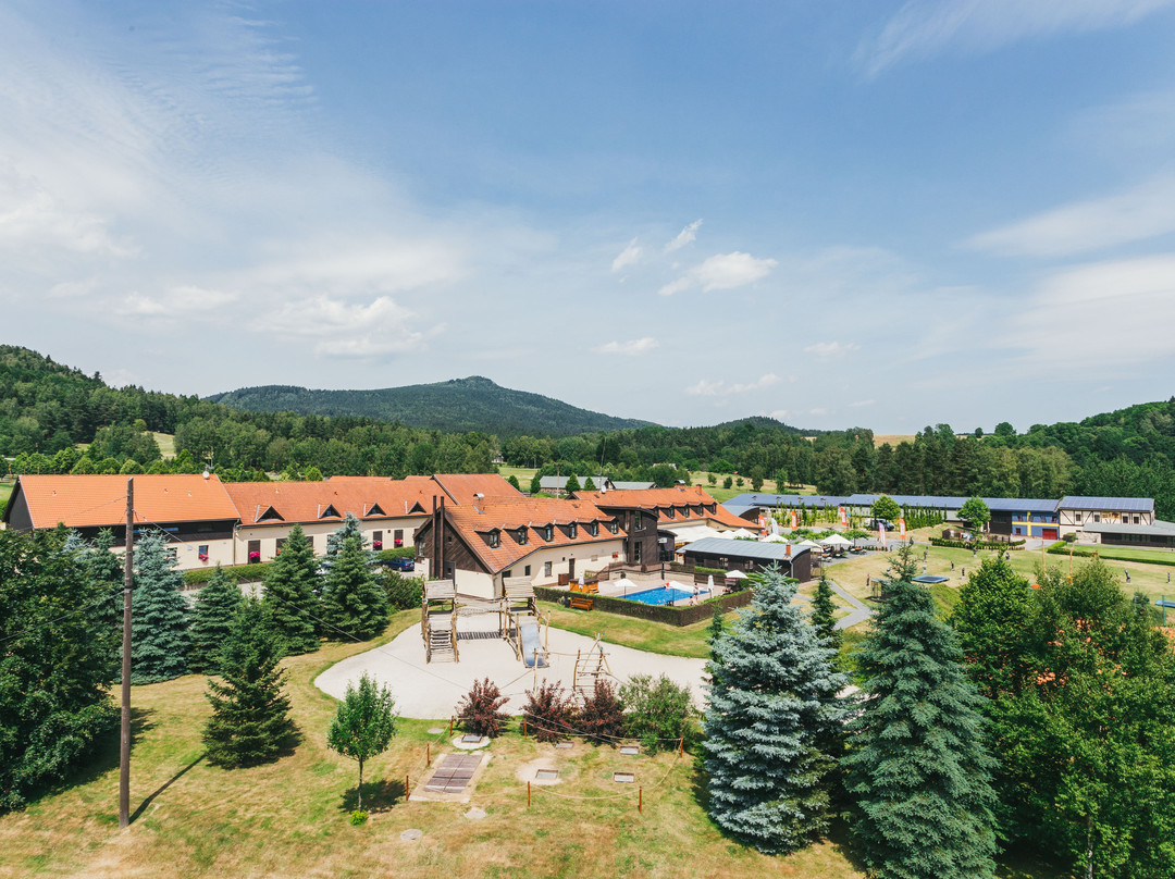Cvikov酒店住宿-Resort Malevil