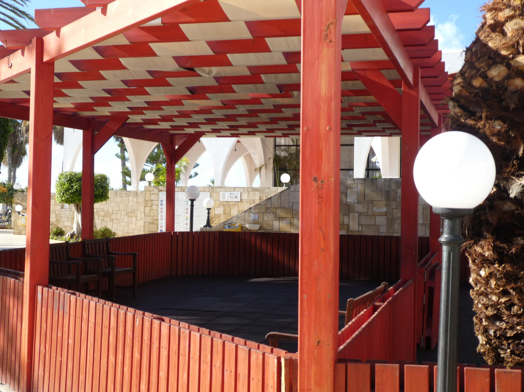 Louis Phaethon Beach主图