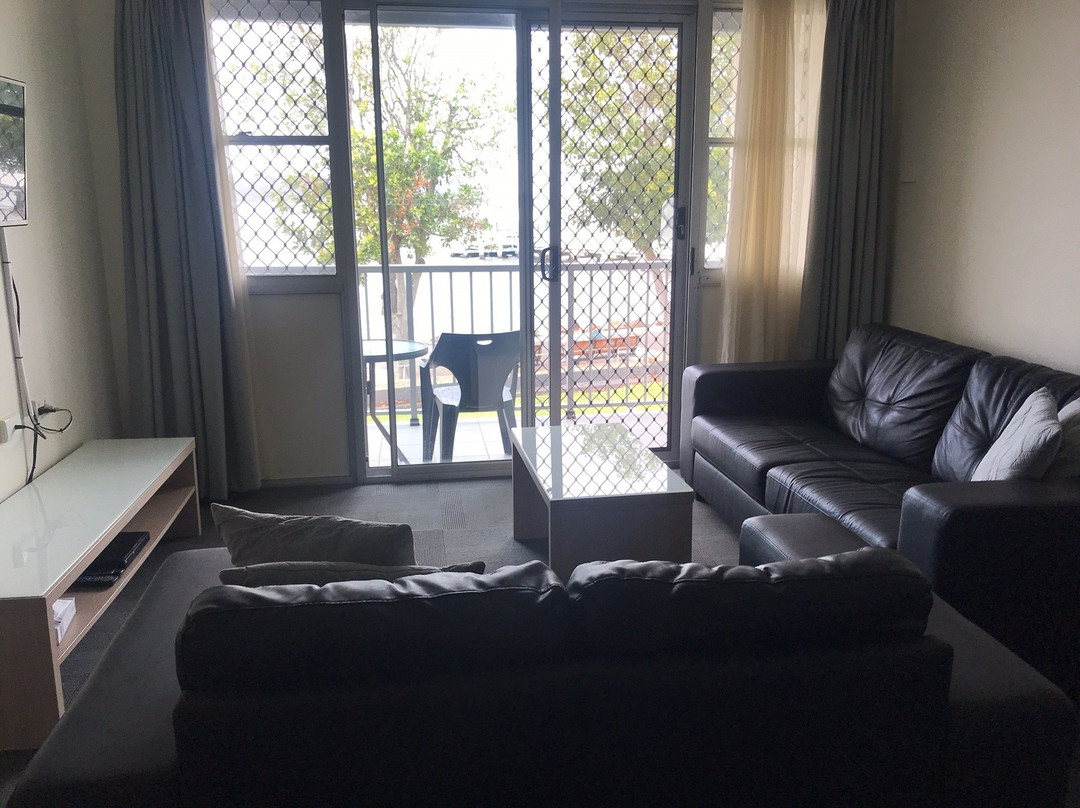 Zorba Waterfront Motel主图