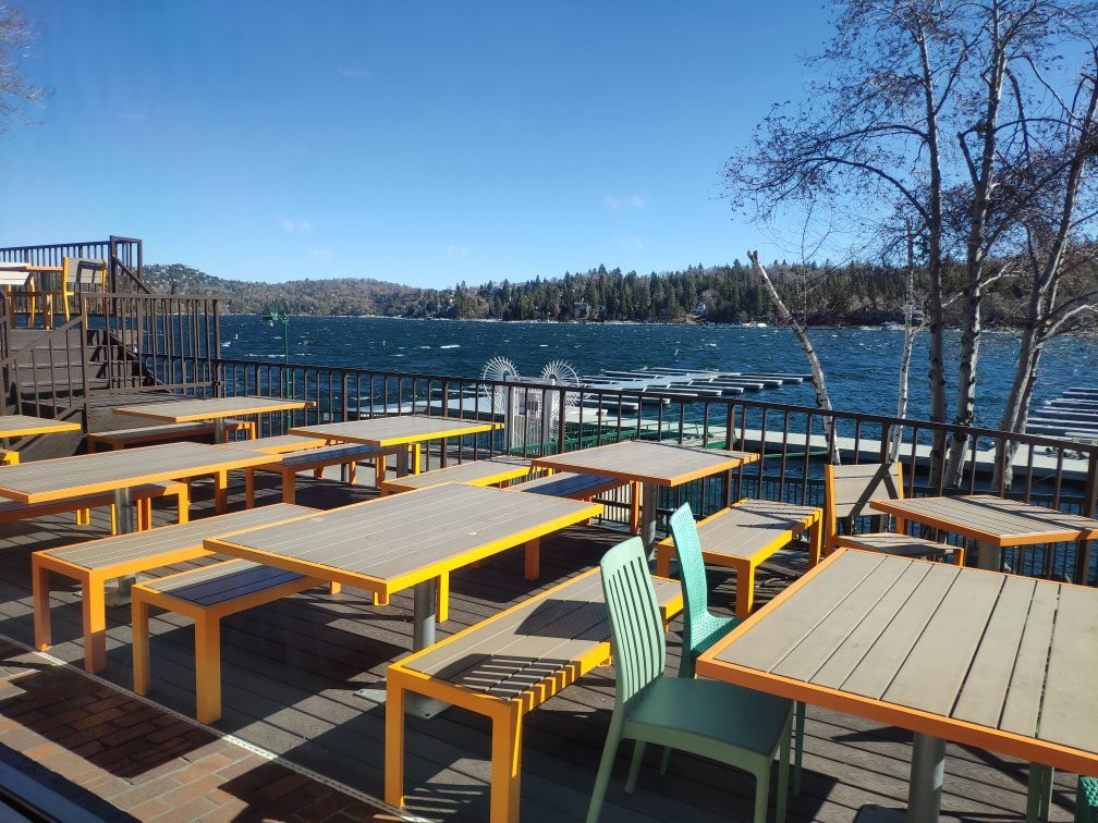 Lake Arrowhead Village-箭头湖必去景点