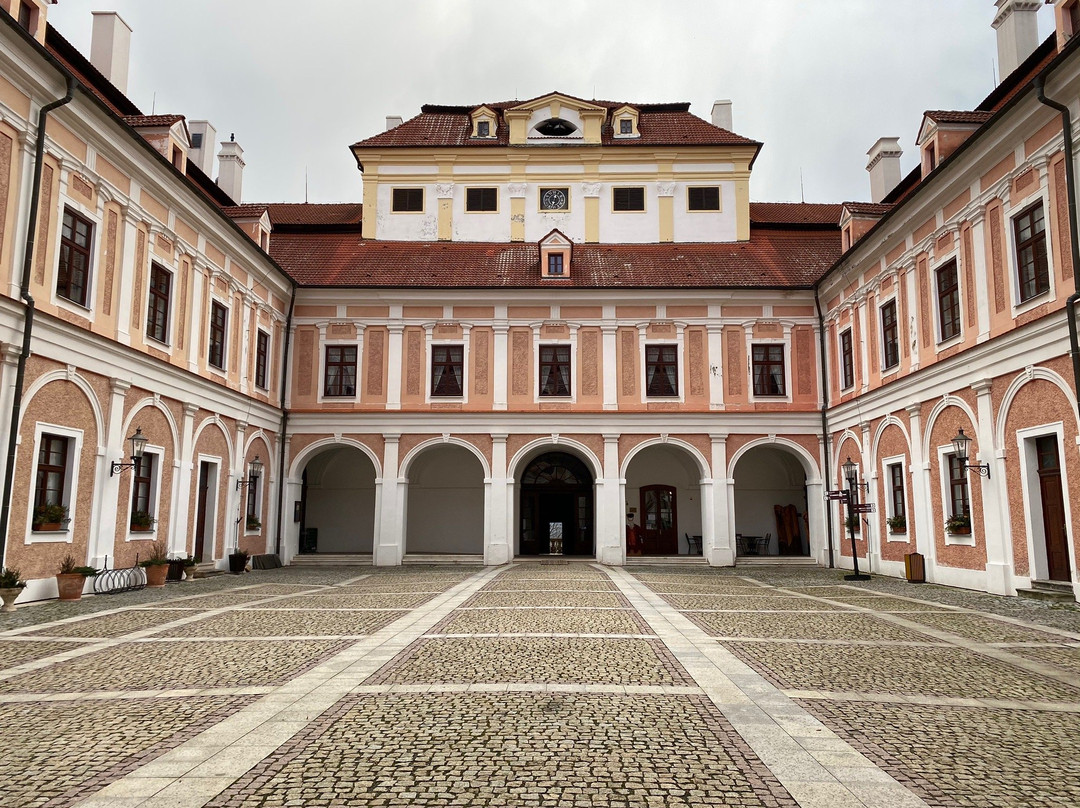 Hotel Zamek Cerveny Hradek主图