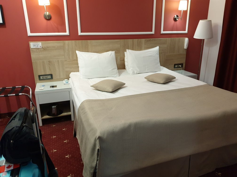 Thomas Albert Hotel主图