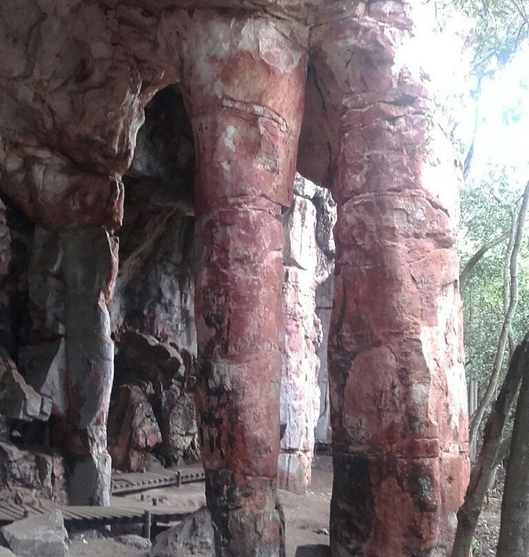 Parque Natural Municipal Templo dos Pilares-Alcinopolis必去景点