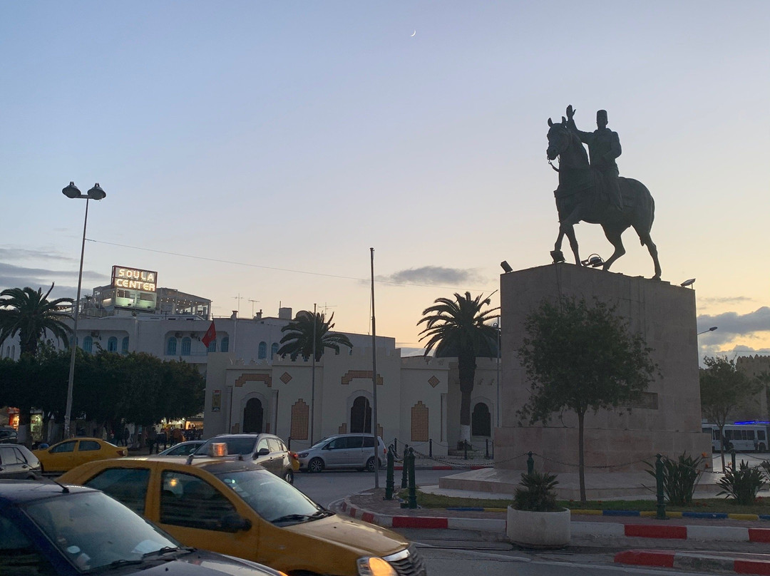 Equestrian Statue of Habib Bourguiba-苏塞必去景点
