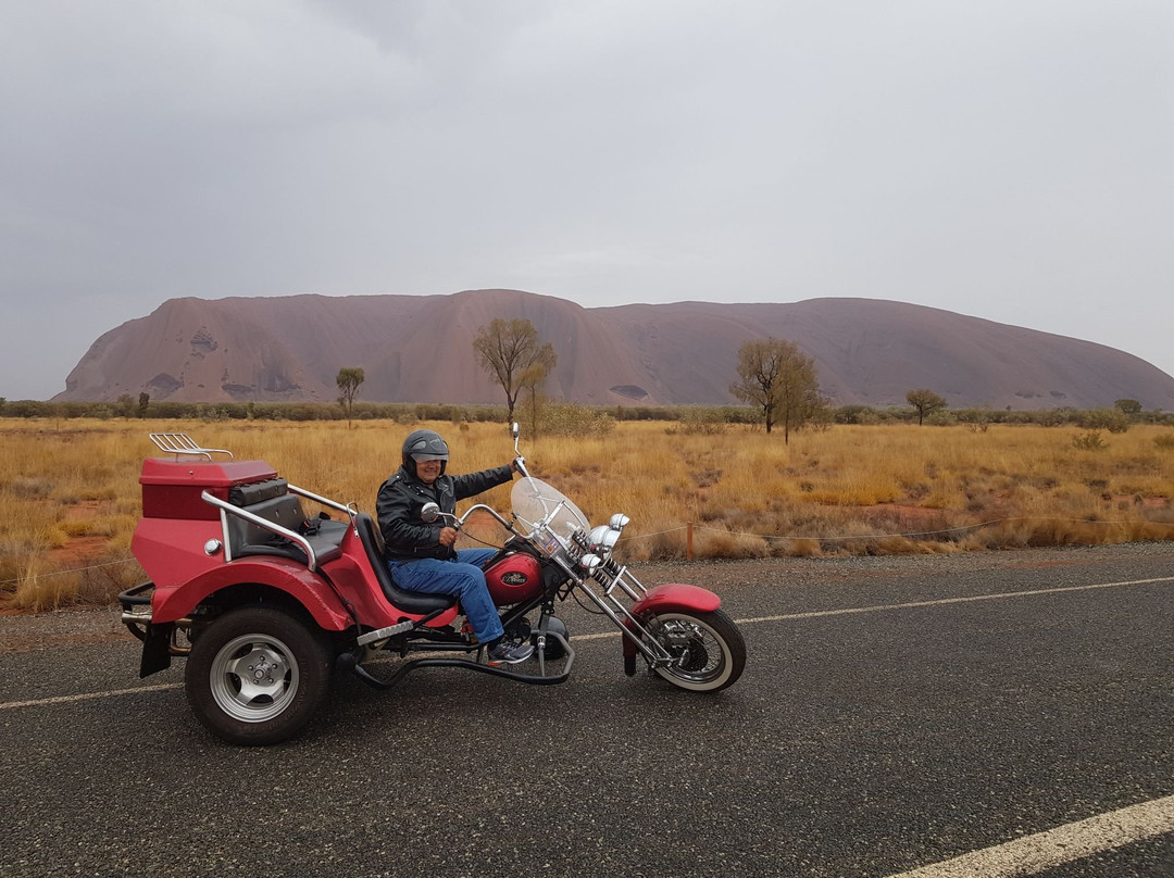 Uluru Motorcycle Tours-乌鲁鲁-卡塔丘塔国家公园必去景点