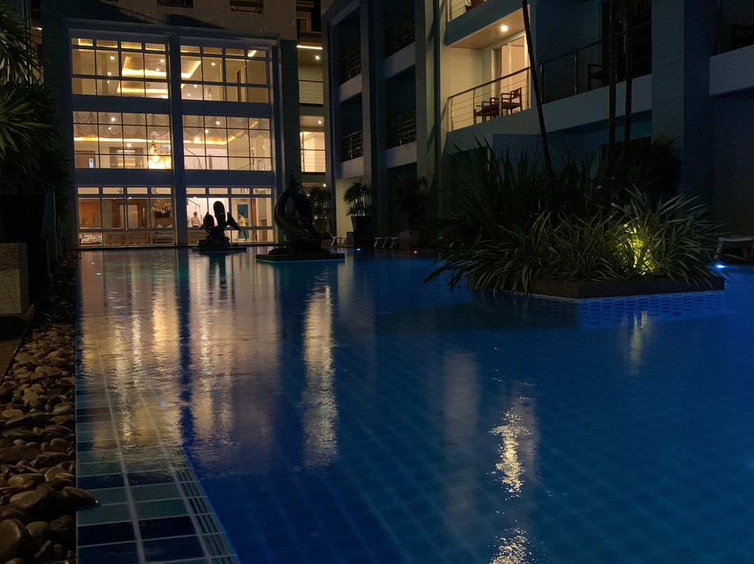 皮皮岛海港景观酒店主图