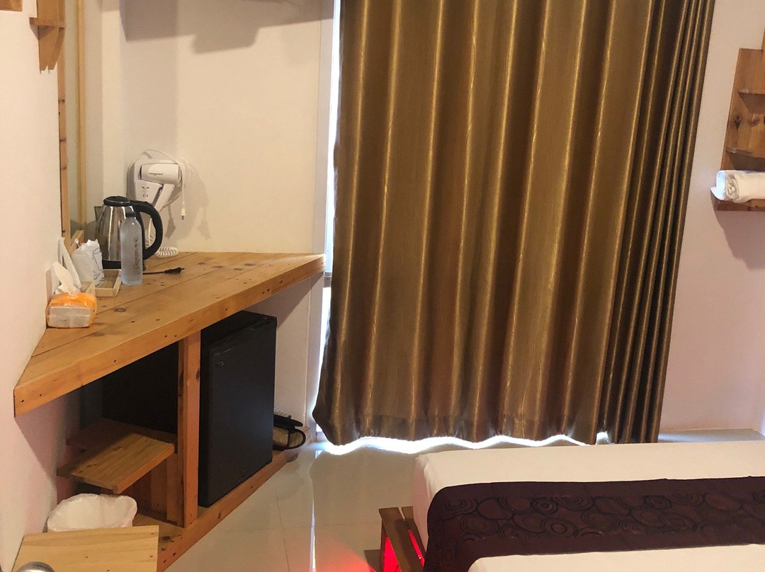 Baan URT Suratthani Airport Hotel主图