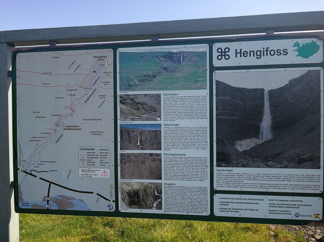 Hengifoss Waterfall景点图片