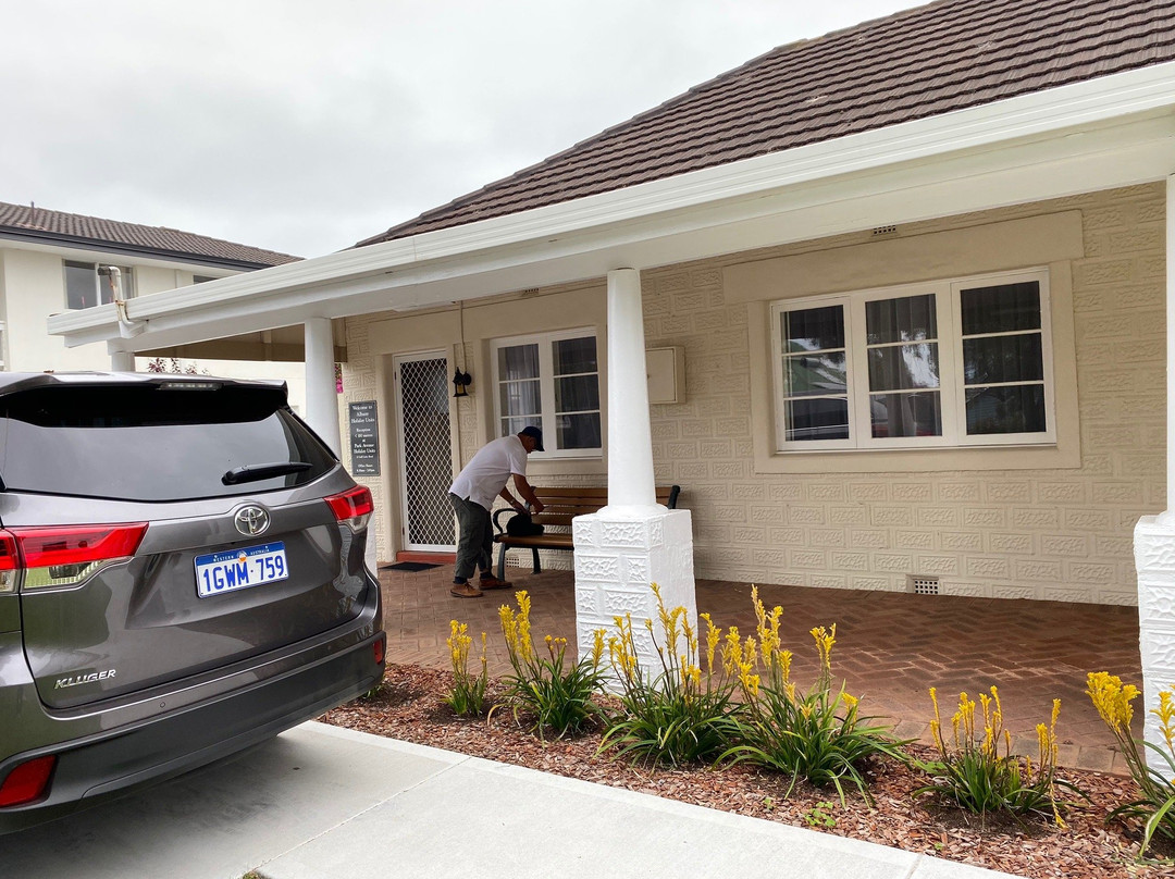 公园大街假日单位酒店主图