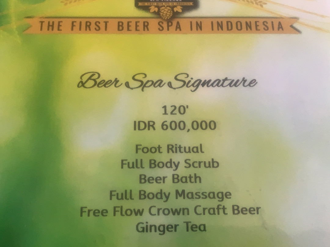 维斯塔皇冠酒店主图