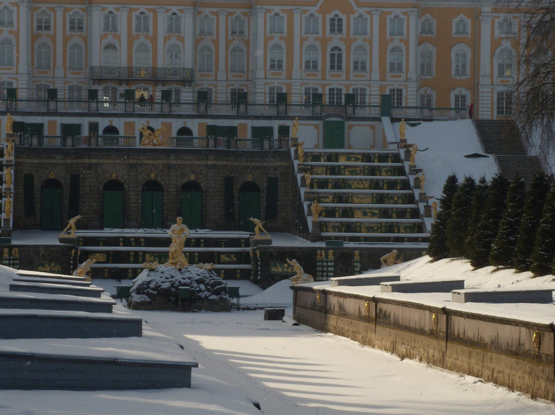 Peterhof  State Museum Preserve景点图片