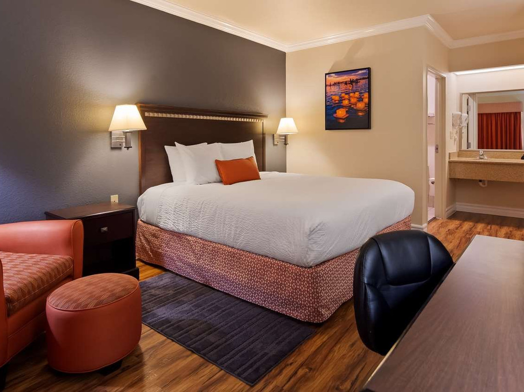 太阳绿洲贝斯特韦斯特酒店主图