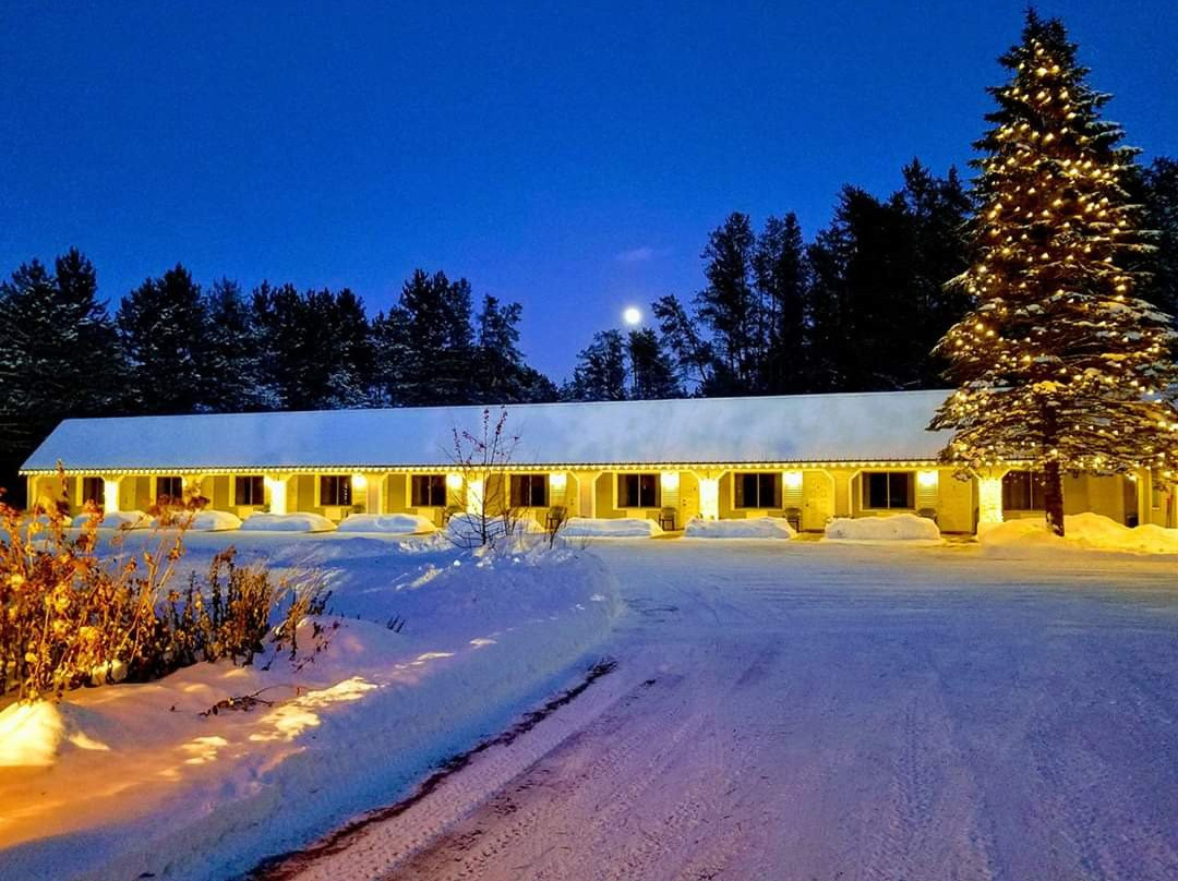 Northwoods Motel主图