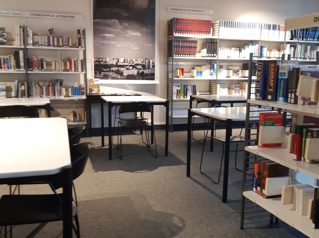 Bibliothèque Emile Aillaud-博比尼必去景点