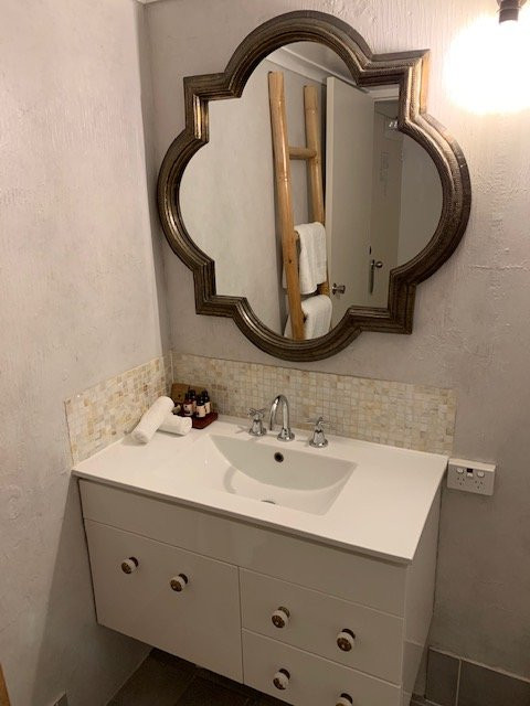 拜伦贵族度假村主图